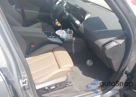 2025 BMW X3 30 xDrive z USA, uszkodzony, nr VIN 5UX53GP04S9Z59796